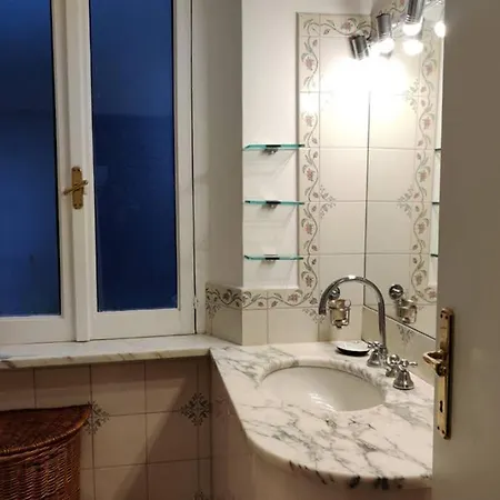 Lanza Tomasi - Centre Rome