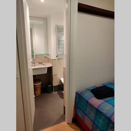 Lanza Tomasi - Centre *