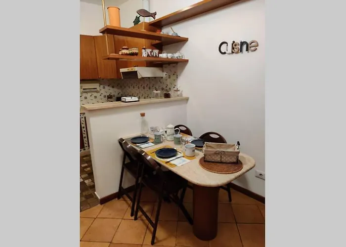 Lanza Tomasi - Centre