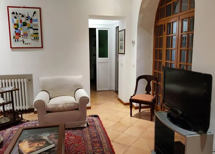 Lanza Tomasi - Centre * ローマ