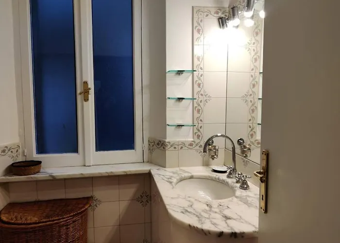 Lanza Tomasi - Centre ローマ